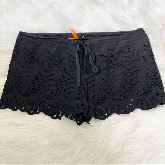 Anama black eyelet 100% cotton shorts S - Picture 1 of 8
